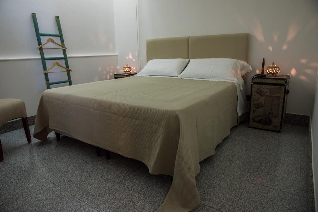 La Maison Dorée Giardini-Naxos Habitación foto